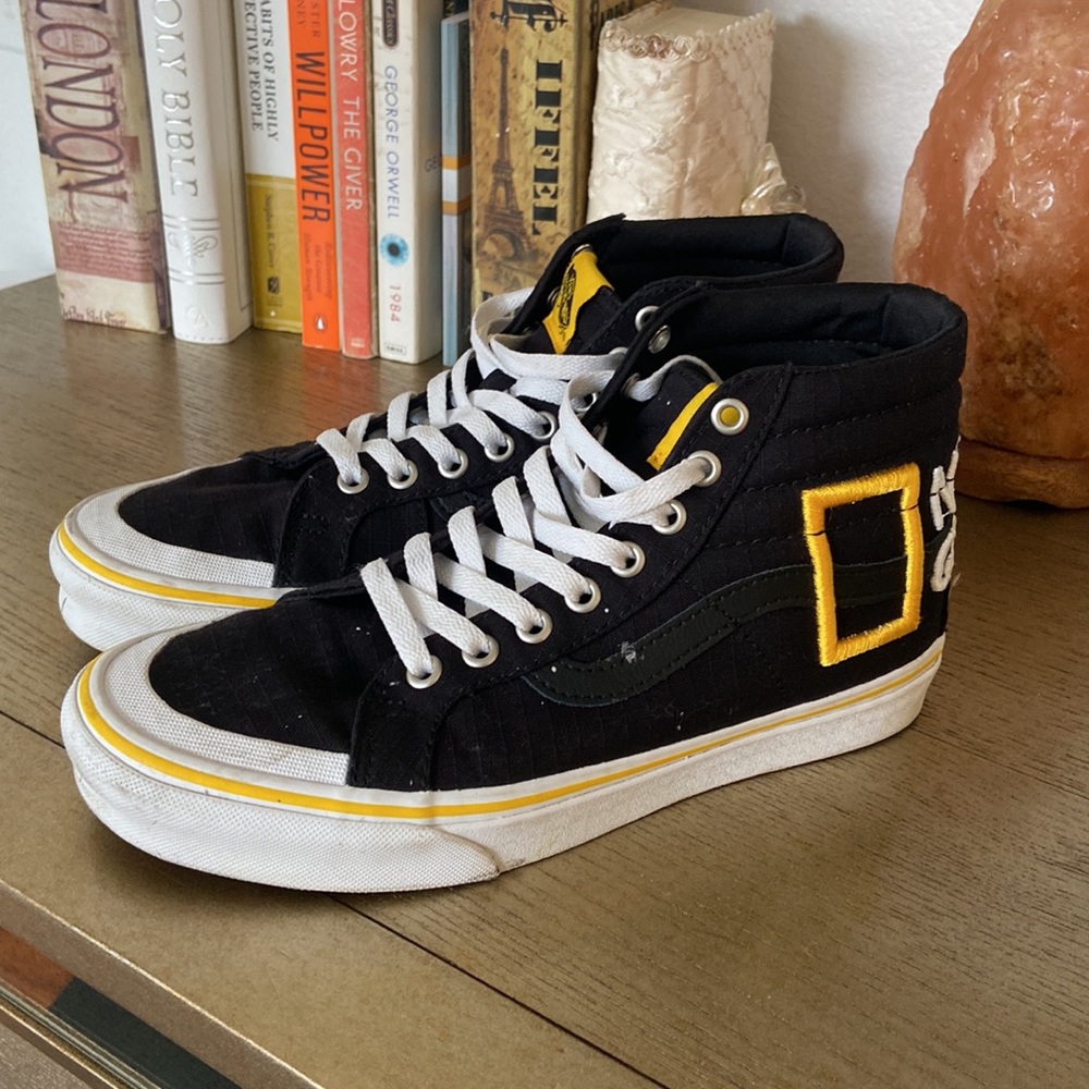 Vans - Picture 6 of 6